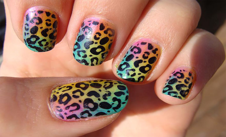 COLORFUL LEAPORD NAILS