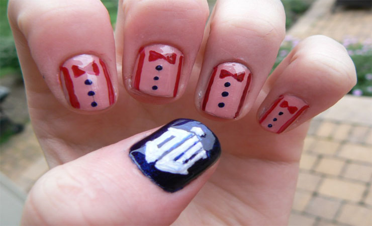 GEEKY NAILS