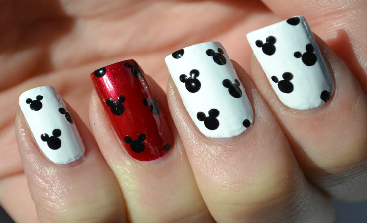 MICKEY MOUSE NAILS