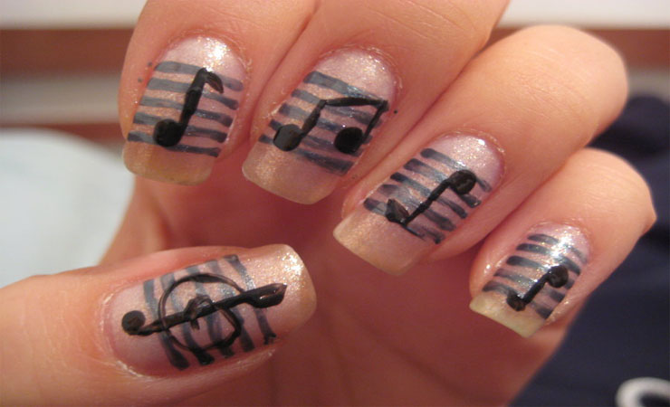 MUSICAL NOTE NAILS