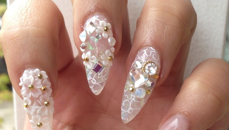 Pearls and jelly Nails