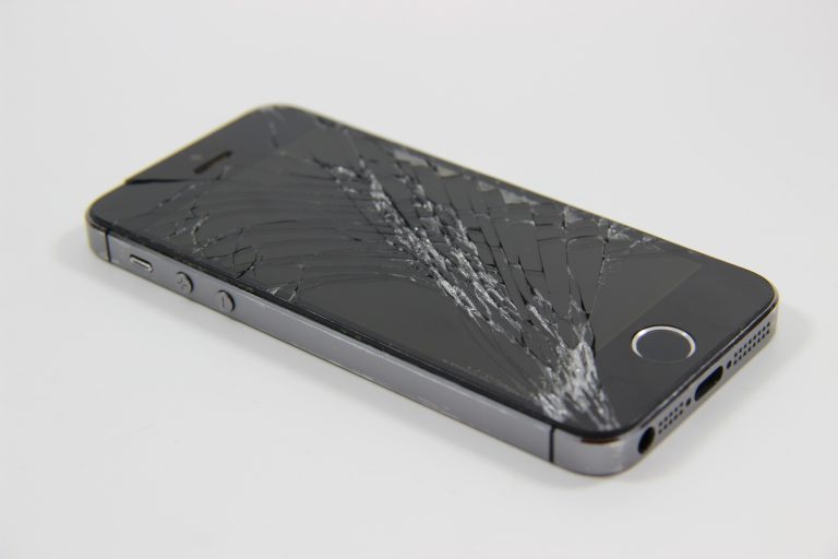 How to Fix Broken iPhone Back Glass and the Costs Involved