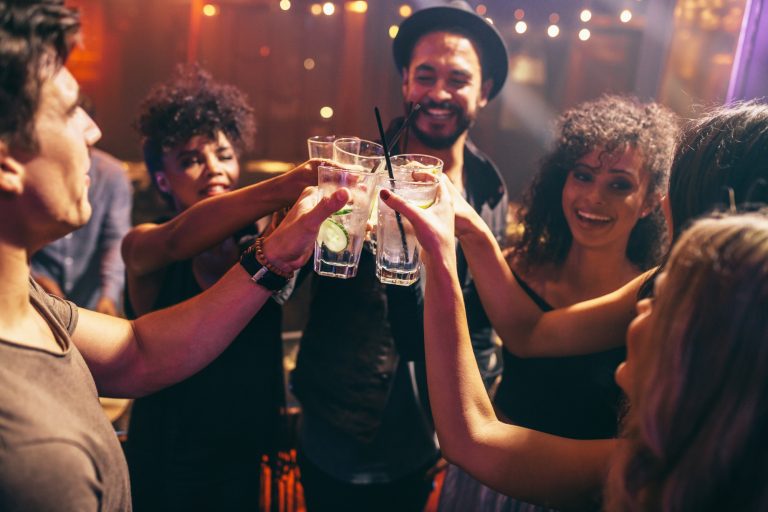10 Night Clubbing Do’s and Don’ts